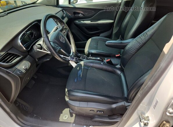 KL4CJASB2HB076411 2017 BUICK ENCORE White Вид салону спереду