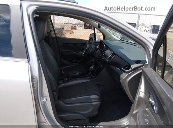 KL4CJASB2LB020185 2020 BUICK ENCORE Silver Front interior view