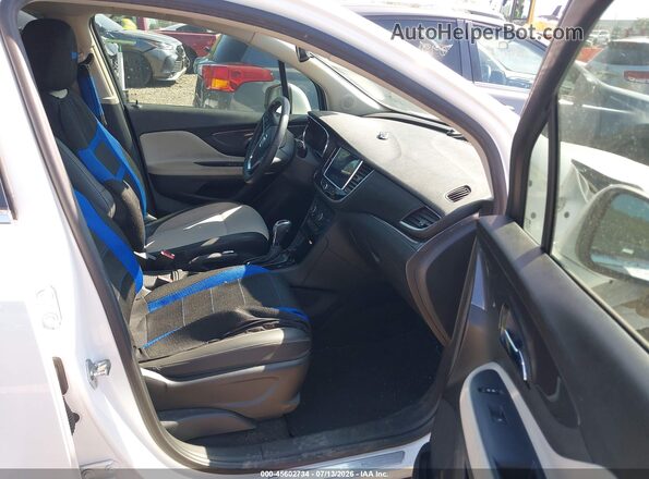 KL4CJASB3MB304703 2021 BUICK ENCORE White Widok wnętrza z przodu