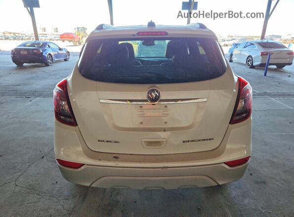 KL4CJASB4JB627332 2018 BUICK ENCORE White Հետևի տեսք
