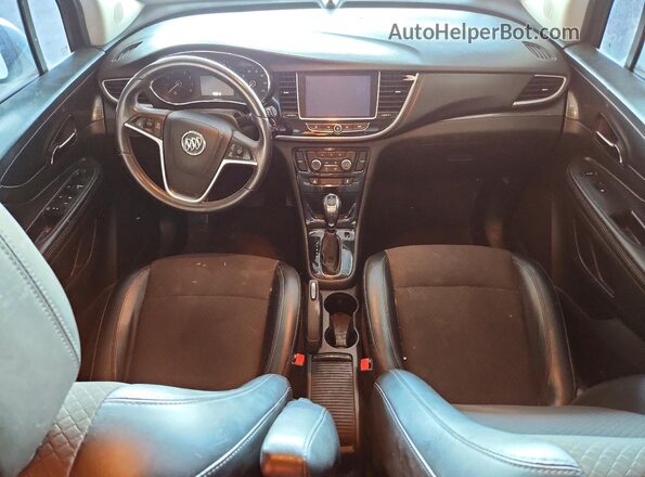 KL4CJASB4JB627332 2018 BUICK ENCORE White Առջևի վահանակի տեսք