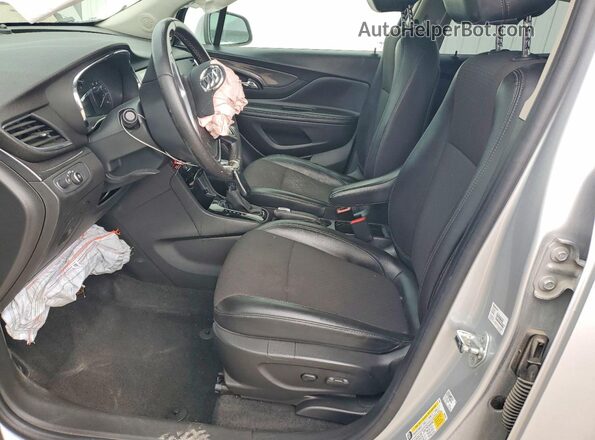 KL4CJASB4LB014503 2020 BUICK ENCORE Серебряный Вид салона спереди