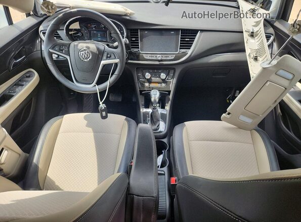 KL4CJASB4MB317833 2021 BUICK ENCORE White Vista del salpicadero