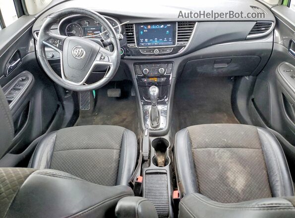 KL4CJASB5HB019085 2017 BUICK ENCORE White Widok deski rozdzielczej