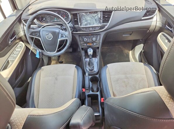 KL4CJASB6JB578893 2018 BUICK ENCORE White Vista del salpicadero
