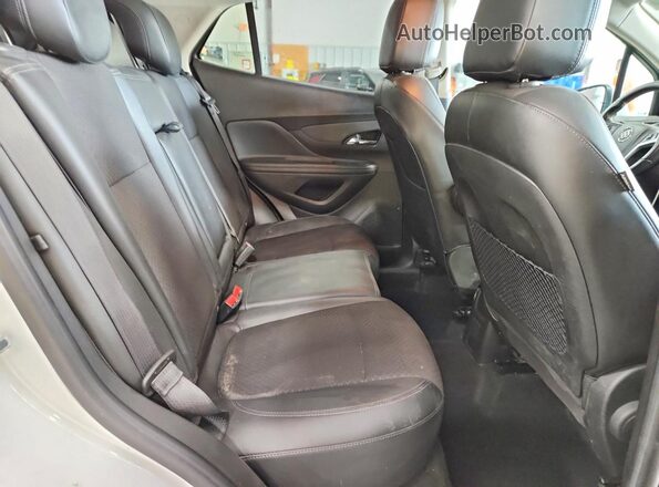 KL4CJASB6LB058065 2020 BUICK ENCORE White Rear seats view
