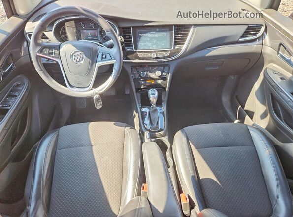 KL4CJASB7MB331063 2021 BUICK ENCORE Red Вид панелі приладів