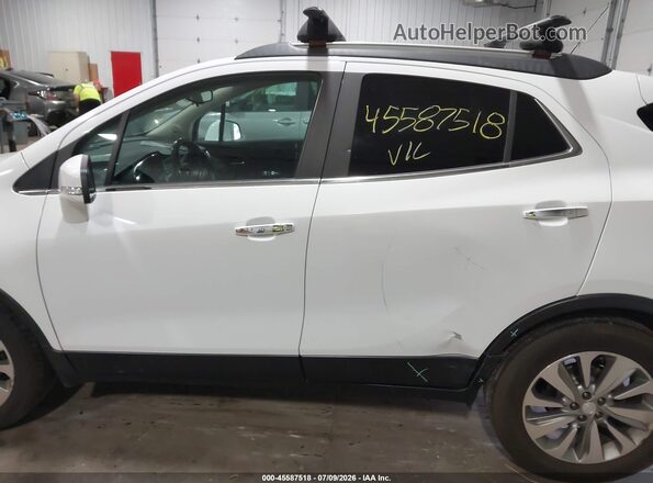 KL4CJASB9JB508286 2018 BUICK ENCORE White Widok wnętrza 360 stopni