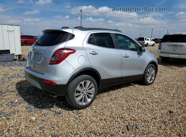 KL4CJASB9JB578953 2018 BUICK ENCORE Серебряный Задняя правая четверть