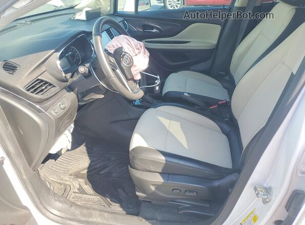KL4CJASB9LB342077 2020 BUICK ENCORE White Вид салону спереду