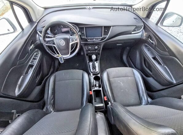 KL4CJASBXJB705726 2018 BUICK ENCORE White Vista del salpicadero