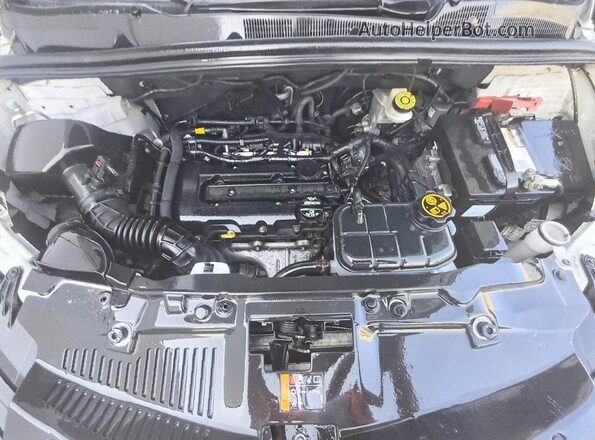 KL4CJASBXJB705726 2018 BUICK ENCORE White Vista del compartimento del motor