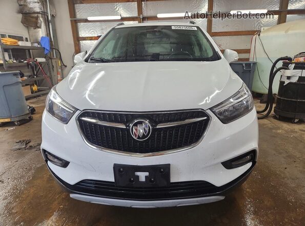 KL4CJBSB3JB712829 2018 BUICK ENCORE White Դիմացի տեսք