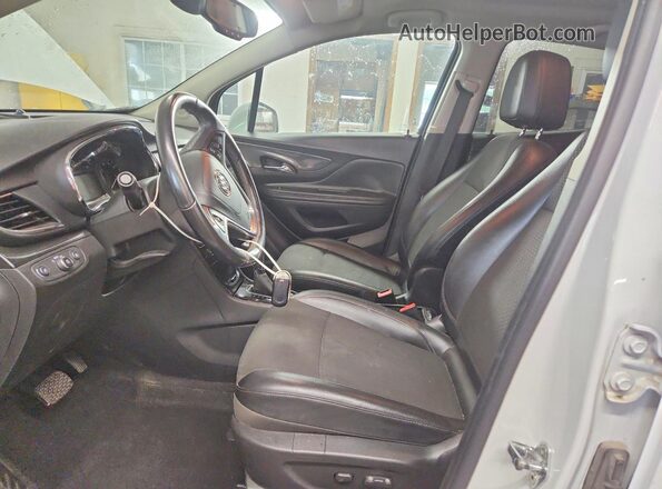 KL4CJBSB3JB712829 2018 BUICK ENCORE White Սալոնի դիմացի տեսք