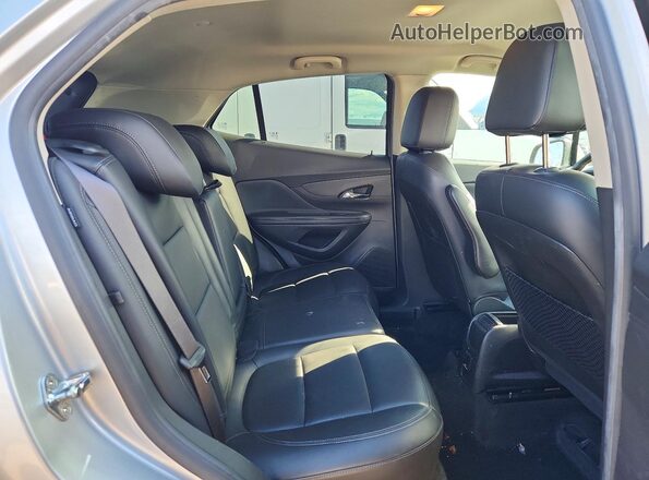 KL4CJCSB0JB569778 2018 BUICK ENCORE Silver Вид задніх сидінь