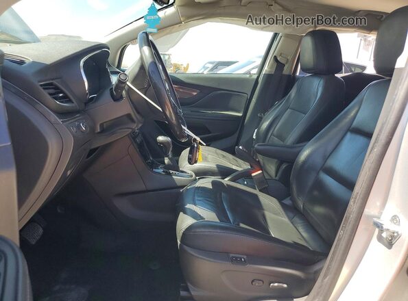 KL4CJCSB0JB642860 2018 BUICK ENCORE Silver Vista interior delantera