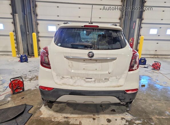 KL4CJCSB6JB674907 2018 BUICK ENCORE White Rear view