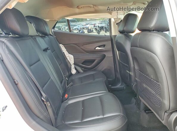 KL4CJCSM4KB874199 2019 BUICK ENCORE White Вид задньої частини салону