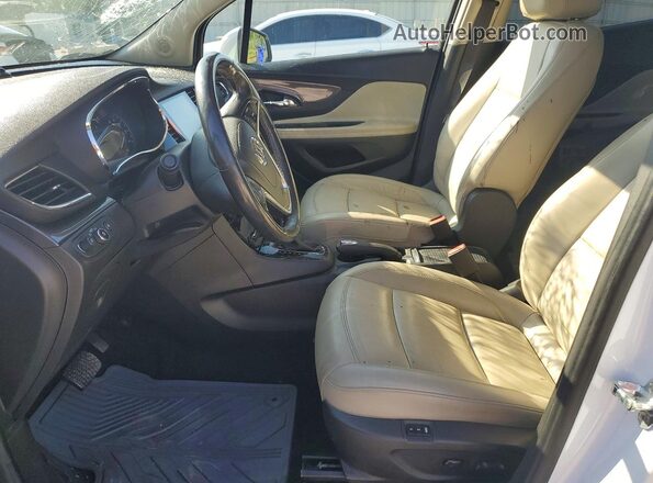 KL4CJCSM7KB728203 2019 BUICK ENCORE Белый Вид салона спереди