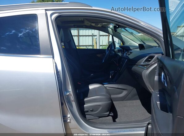 KL4CJDSB5GB593525 2016 BUICK ENCORE Серебряный Вид салона спереди