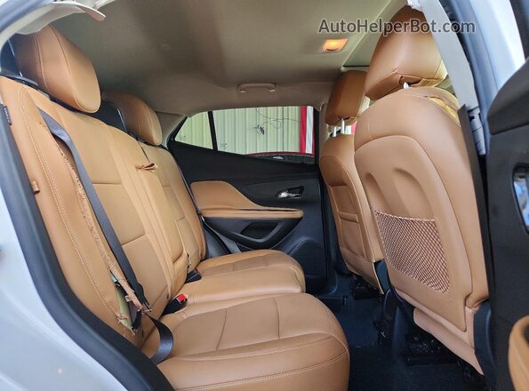 KL4CJDSB8HB062076 2017 BUICK ENCORE White Вид задньої частини салону
