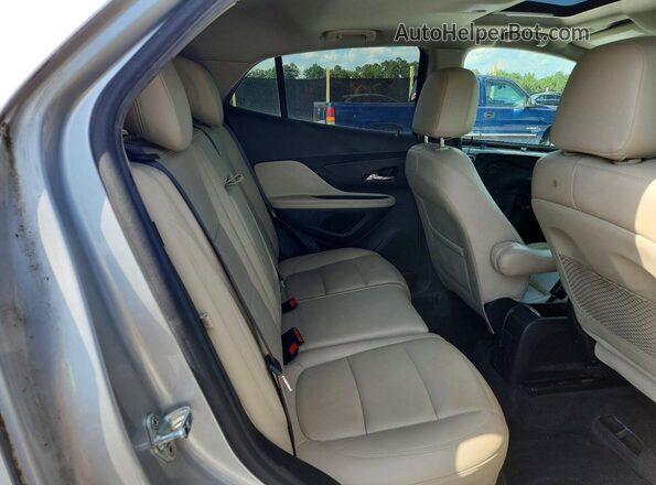 KL4CJDSB8HB103564 2017 BUICK ENCORE Silver Vista de los asientos traseros