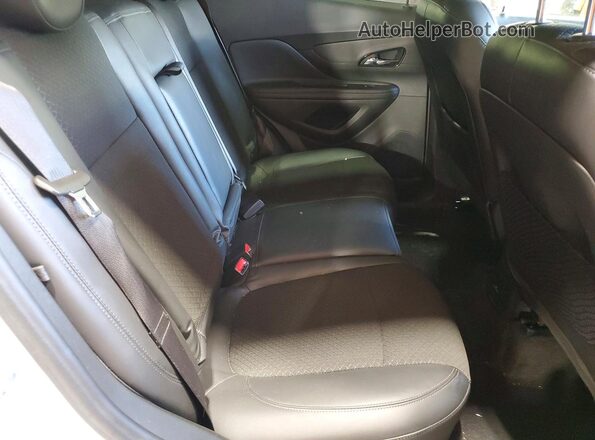 KL4CJESB1MB341000 2021 BUICK ENCORE White Widok wnętrza z tyłu