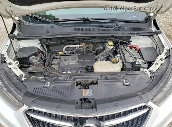 KL4CJESB2HB074102 2017 BUICK ENCORE White Vista del compartimento del motor