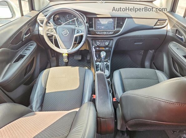 KL4CJESB2HB082569 2017 BUICK ENCORE White Dashboard view