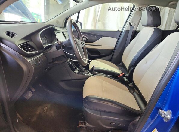 KL4CJESB4HB154792 2017 BUICK ENCORE Blue Вид салону спереду