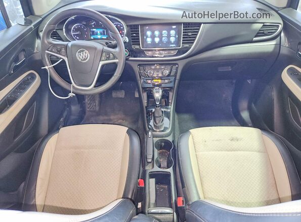 KL4CJESB4HB154792 2017 BUICK ENCORE Blue Вид панелі приладів