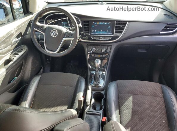 KL4CJESB4JB686873 2018 BUICK ENCORE Silver Вид панелі приладів