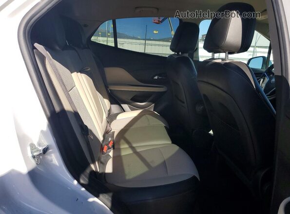 KL4CJESB8HB186466 2017 BUICK ENCORE White Vista de los asientos traseros