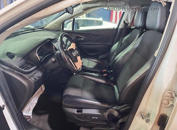 KL4CJESM0NB500415 2022 BUICK ENCORE Белый Вид салона спереди