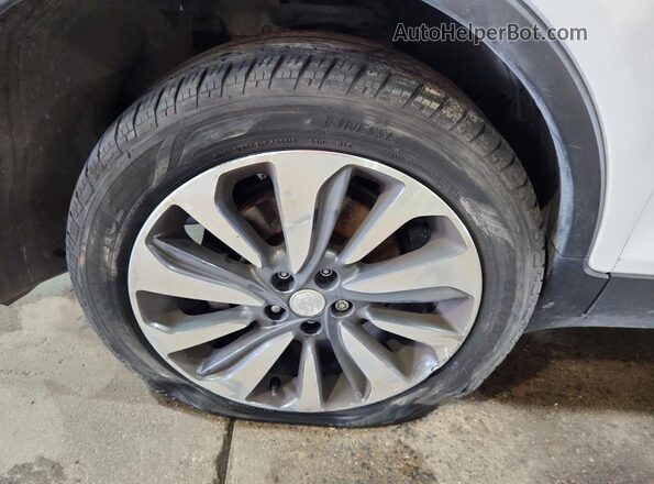 KL4CJESM0NB500415 2022 BUICK ENCORE Белый 