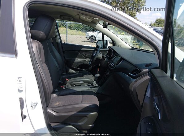 KL4CJESM1NB552149 2022 BUICK ENCORE White Widok wnętrza z przodu