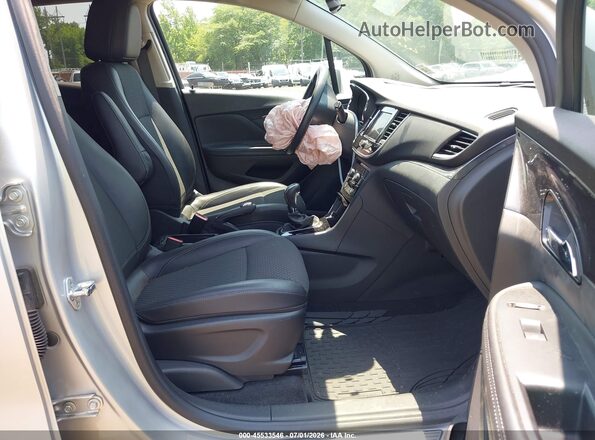 KL4CJESM2NB532606 2022 BUICK ENCORE White Вид салону спереду