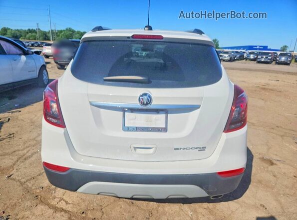 KL4CJESM3NB523266 2022 BUICK ENCORE White Вид ззаду