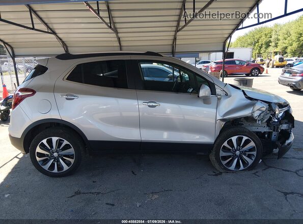 KL4CJESM5NB520918 2022 BUICK ENCORE Silver Вид задньої частини салону