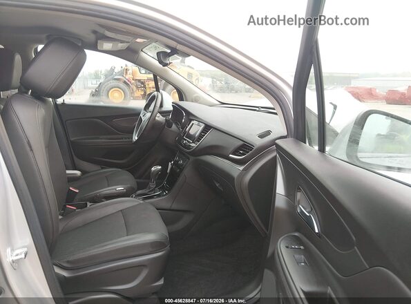 KL4CJESM6NB555273 2022 BUICK ENCORE Silver Widok wnętrza z przodu