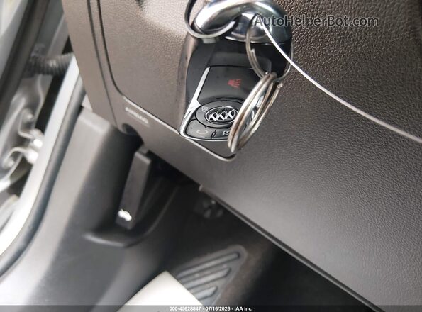 KL4CJESM6NB555273 2022 BUICK ENCORE Silver Widok deski rozdzielczej