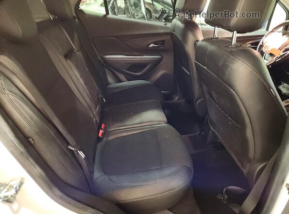 KL4CJFSB1JB642268 2018 BUICK ENCORE White Vista interior trasera