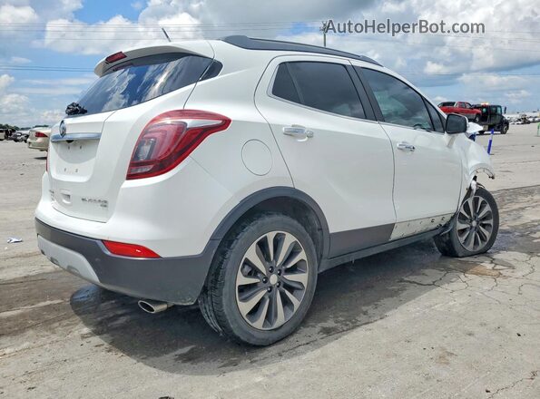 KL4CJGSB6JB554032 2018 BUICK ENCORE Белый Задняя правая четверть
