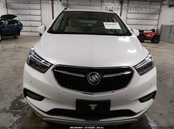 KL4CJHSB3JB661643 2018 BUICK ENCORE White Դիմացի տեսք