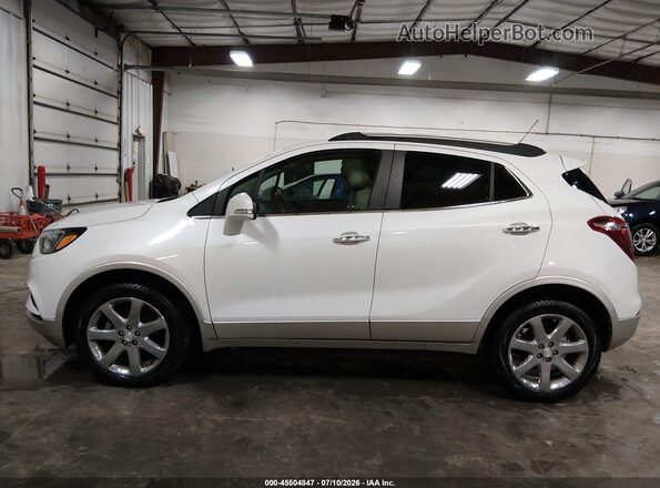 KL4CJHSB3JB661643 2018 BUICK ENCORE White Սալոնի 360 աստիճան տեսք