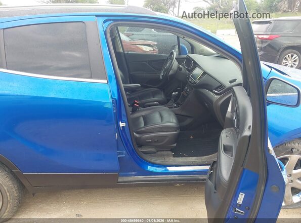 KL4CJHSB6HB017869 2017 BUICK ENCORE Синий Вид салона спереди