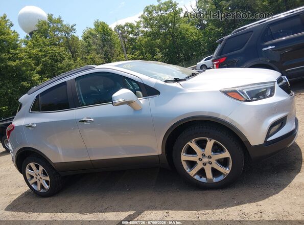 KL4CJHSB8HB155669 2017 BUICK ENCORE Silver Vista interior trasera