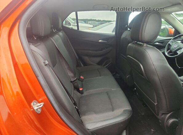 KL4MMBS20NB148171 2022 BUICK ENCORE Orange Vista de los asientos traseros