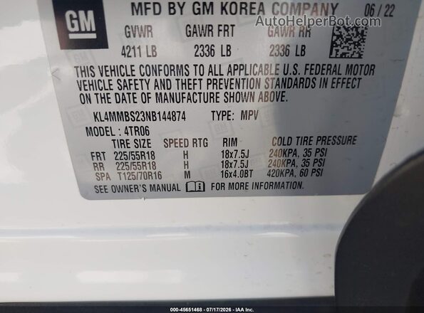 KL4MMBS23NB144874 2022 BUICK ENCORE White Engine compartment view