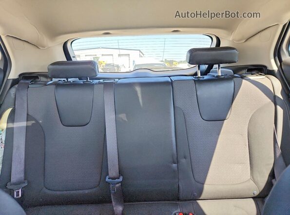 KL4MMBS28NB113555 2022 BUICK ENCORE Черный Вид задних сидений